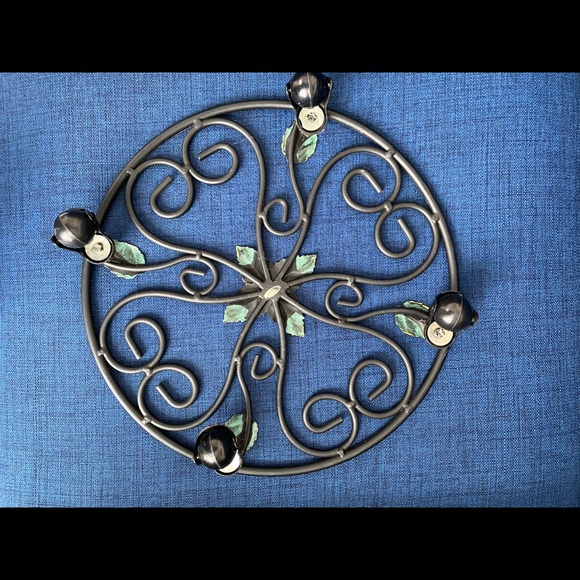 Black metal rolling plant stand. 12 inch diameter - Picture 2 of 8